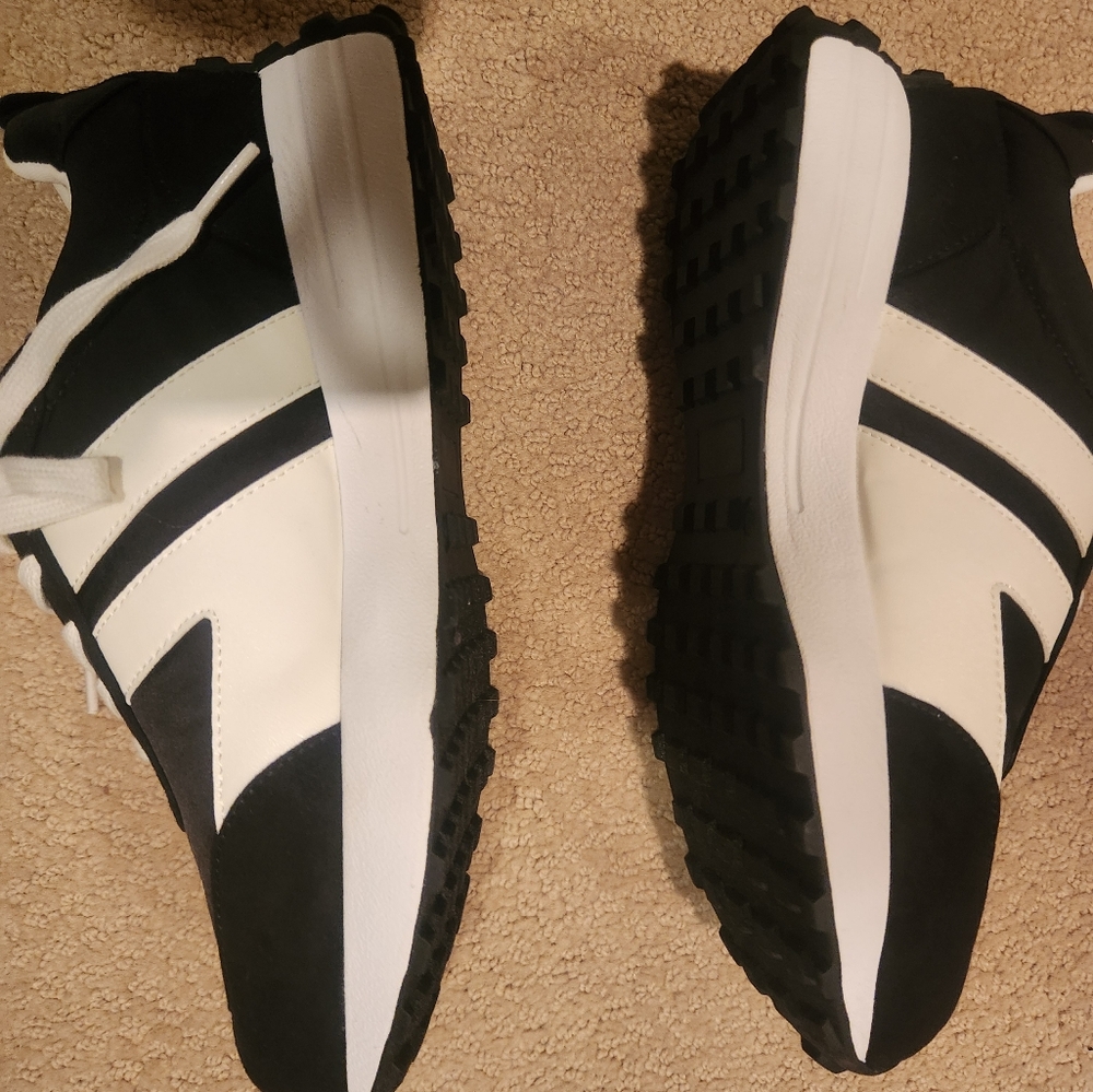 J Slides Sneakers